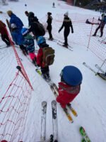 Iniciación en la Nieve: Clase Bautismo en Ski o Snowboard en Cerro Catedral - Imagen 4