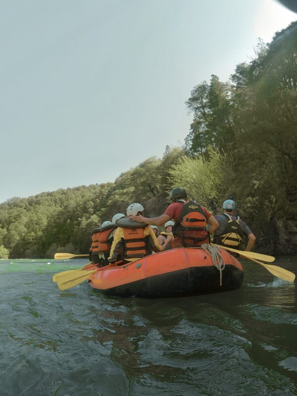 Rafting Tranquilo en el Río Manso - Imagen 1