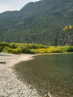 Excursión a El Bolsón y Lago Puelo: tradición, naturaleza y cultura patagónica para toda la familia - Imagen 4