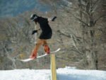 Bautismo de Snowboard en Cerro Bayo – Iniciación a la nieve para adolescentes y adultos - Imagen 2